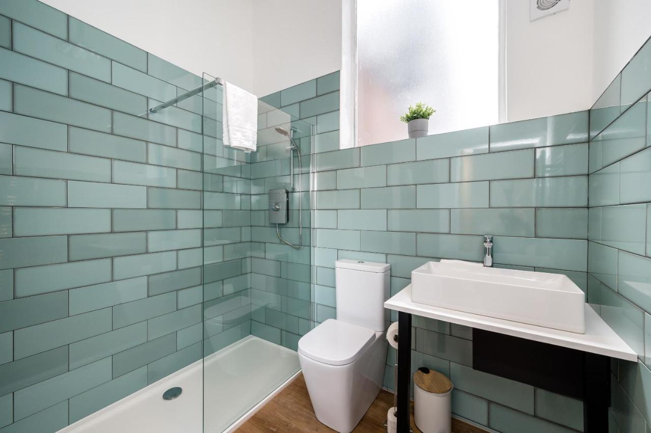 Host & Stay - Wood Street Nightlife Apartment Liverpool Exteriör bild